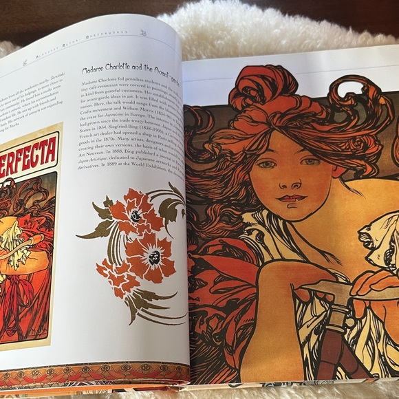 Alphonse Mucha Masterworks Book - Picture 4 of 11